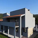 Mountain & Sea Serenity - Private Pool Дом отдыха Афифи